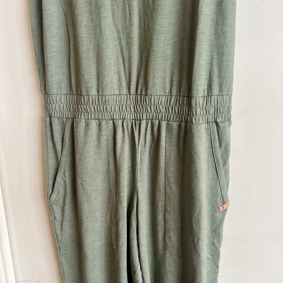 TenTree Knit Tank Jumpsuit - Picture 7 of 10